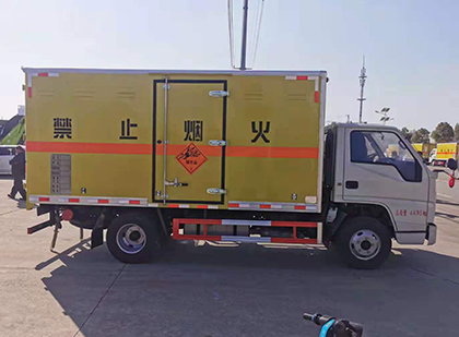 衡南爆破器材运输车